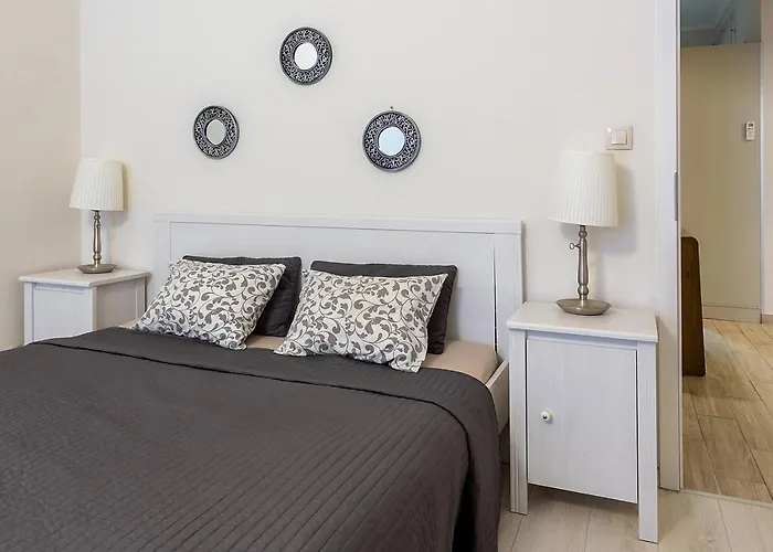 Goldcentral Apartment Grand Boulevard In The Heart Of The City